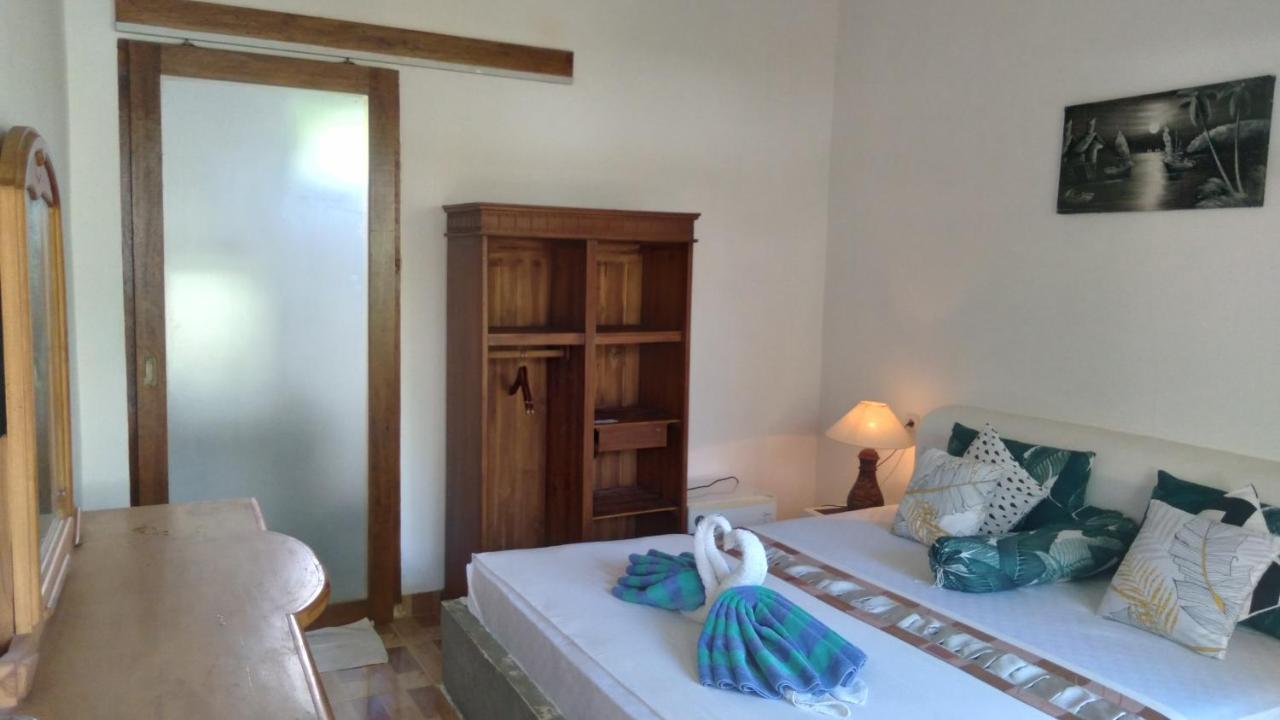 Palm Trees Villas Gili Islands Exterior photo