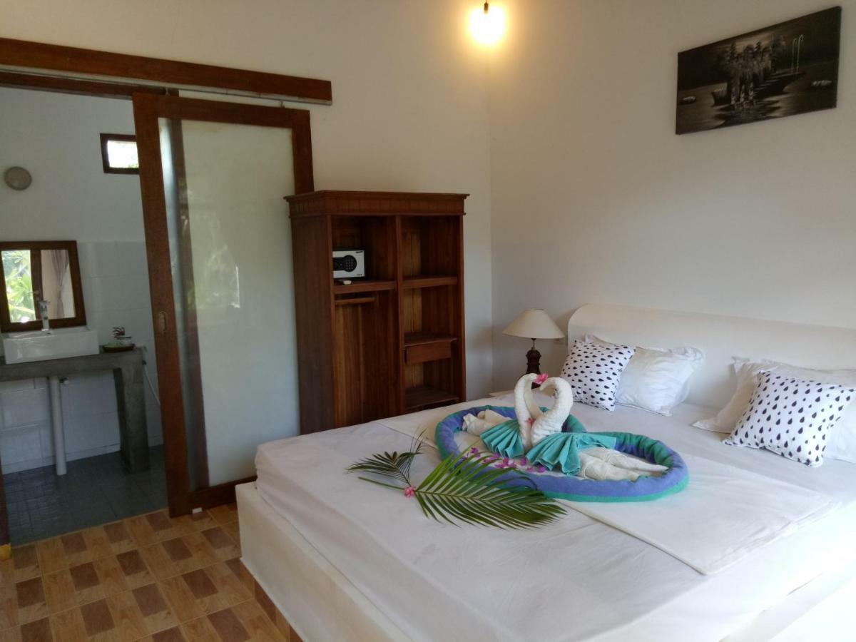 Palm Trees Villas Gili Islands Exterior photo