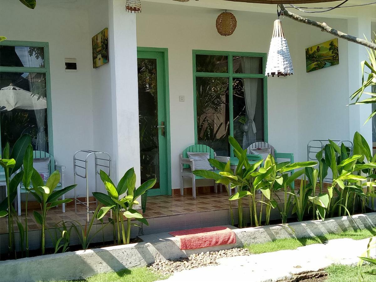 Palm Trees Villas Gili Islands Exterior photo